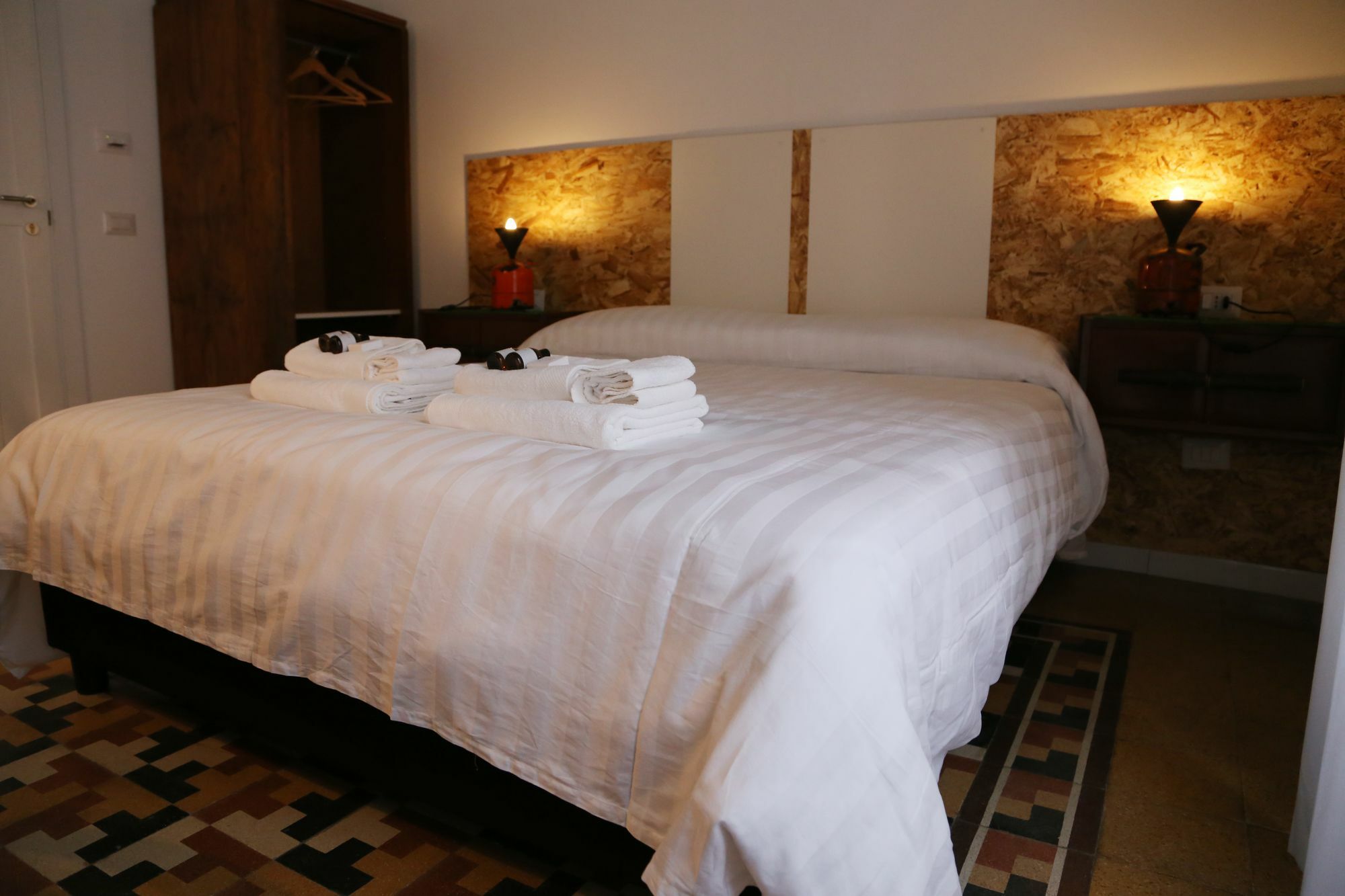 Ambaraba Hotel Napels